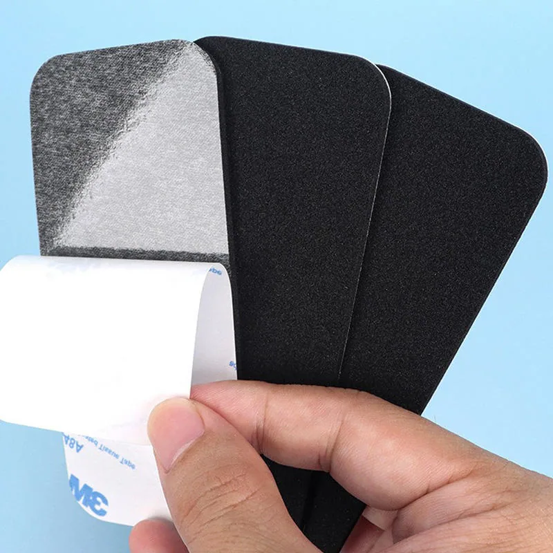 Die-cut foam sealing profile with internal cutout